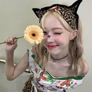 Telegram profile photo for kpop playlist
