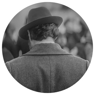 Telegram profile photo for rest. 𝐴lbus 𝐷umbledore. 1930