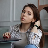 Telegram profile photo for Нейро Алёнка | Вайб-Кодинг