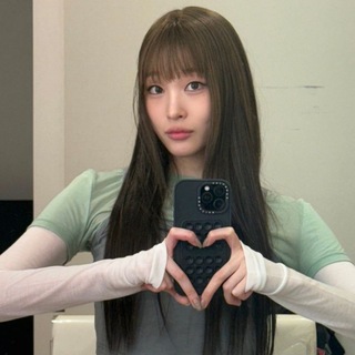 Telegram profile photo for annie moon