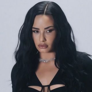 Telegram profile photo for 𝙳𝙴𝙼𝙸 𝙻𝙾𝚅𝙰𝚃𝙾 𝙻𝙰𝚃𝙴𝙻𝚈 💋