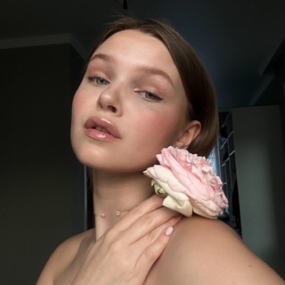 Telegram profile photo for íris
