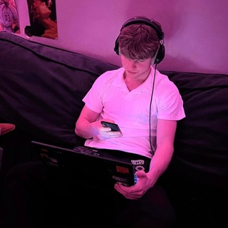 Telegram profile photo for NIKITA ESIN СВЕДЕНИЕ