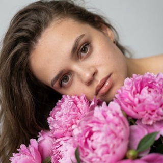 Telegram profile photo for Маргарита | AI-дизайн для маркетплейсов