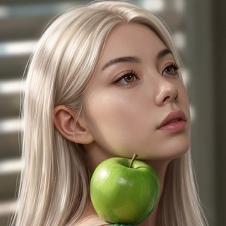 Telegram profile photo for Luna