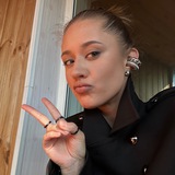 Telegram profile photo for Ari про Beauty 🩶