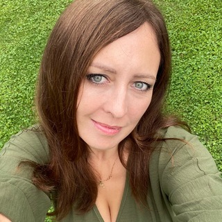 Telegram profile photo for Нюра Солнце | ЖИЗНЬ ТВОРЧЕСКОЙ ЖЕНЩИНЫ
