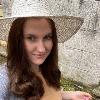 Telegram profile photo for Лена Антоновская | Личный канал