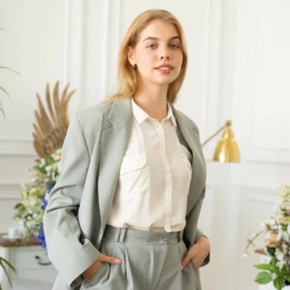 Telegram profile photo for Мария Вельф | В гостях у русички | Русский ЕГЭ 10 класс | Умскул