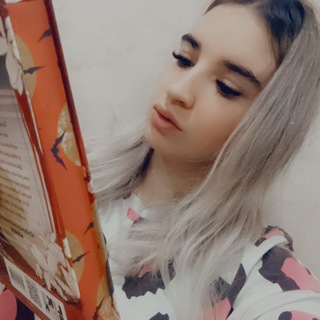 Telegram profile photo for Lopatina_reads