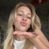 Telegram profile photo for trends with Anna