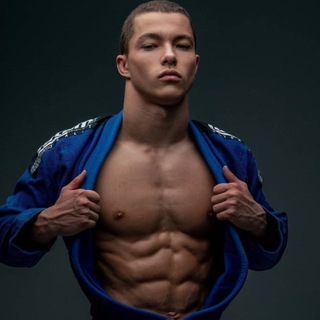 Telegram profile photo for КАЧАЛКА В ПОДВАЛЕ 💪🏽