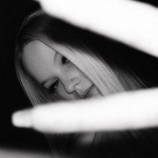 Telegram profile photo for 𝚋𝚕𝚘𝚗𝚍𝚎 𝚊𝚝 𝟹𝚊𝚖 🖤