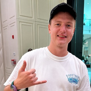 Telegram profile photo for Mellstroy Starsov | Бесплатные Подарки и Звёзды