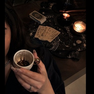 Telegram profile photo for راز فنجان و ورق | Cup & Cards ☕️🃏