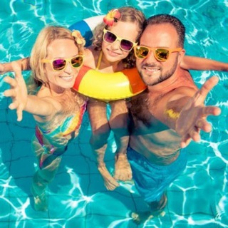 Telegram profile photo for Holiday Travel - Туризм без глянца