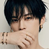 Telegram profile photo for 🌙 Moon knows, Lee Know 🖤