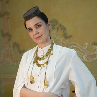 Telegram profile photo for Энже Дусаева/культуролог/историк/архитектор культурных форм