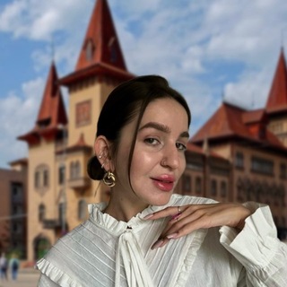 Telegram profile photo for Художник из Саратова • Liza Cherry
