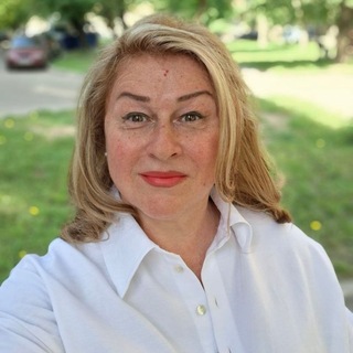 Telegram profile photo for Юлия Волшебная 💜 Духовный терапевт, Ченнелер, Целитель 💜 Исследователь, автор методик, создатель Центра Волшебная Школа