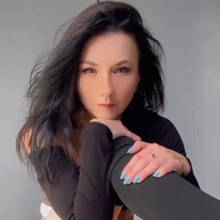 Telegram profile photo for Юля: о маркетинге и юр.безопасности инфобиза