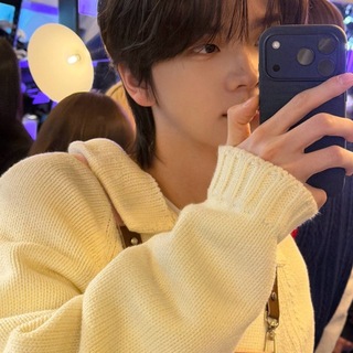 Telegram profile photo for 신유 SHINYU