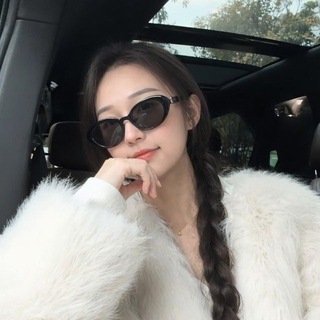 Telegram profile photo for Isabelle - Queen Of Gold