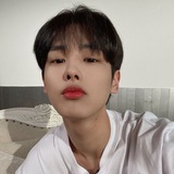 Telegram profile photo for closed.крисик из ирисок🍀