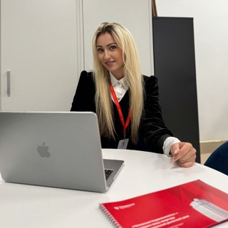 Telegram profile photo for Карина ПОМОЖЕТ! 🏠 🏘