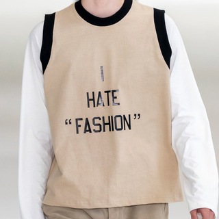 Telegram profile photo for i hate fashion 💙💛