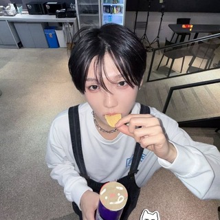 Telegram profile photo for xᴜᴇ ꜱᴜʀᴇɴ