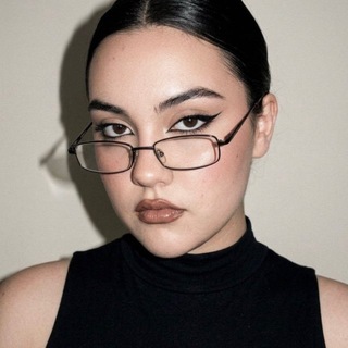 Telegram profile photo for джеля читает ♱