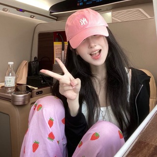 Telegram profile photo for 反差大学生-高中生少女萝莉