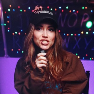 Telegram profile photo for Таня Шибитова | Английский ЕГЭ | 100балльный репетитор