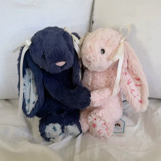 Telegram profile photo for t & m’s closet 𝜗𝜚⋆₊˚