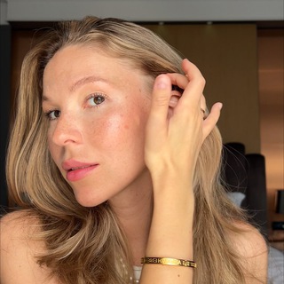Telegram profile photo for О вещах и бьюти