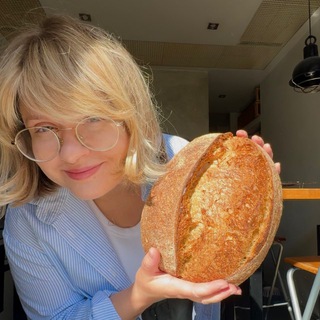 Telegram profile photo for Лиза Булах про хлеб и не только