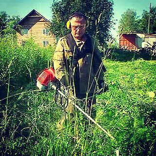 Telegram profile photo for Сибирский косарь. Покос травы, скос, скашивание на участке, даче, огороде. Косим траву триммером.