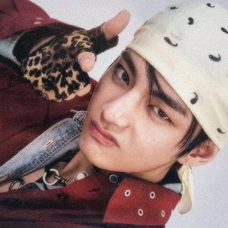 Telegram profile photo for 𝑳𝒖𝒏𝒂'𝒔 𝑶𝒘𝒏 𝑹𝒐𝒐𝒎 ࣪ ִֶָ☾.