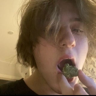Telegram profile photo for +ue