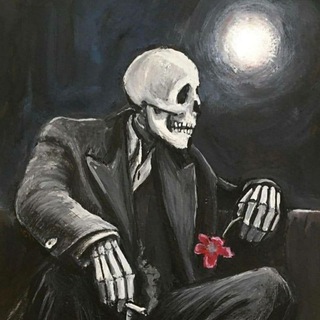 Telegram profile photo for what's more romantic than dying in the moonlight?