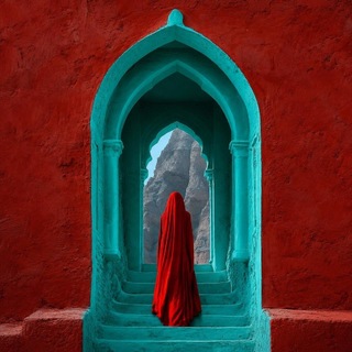 Telegram profile photo for Солнце смотрит на Восток