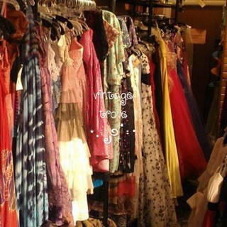 Telegram profile photo for vintage trove⋆.ೃ࿔*:・