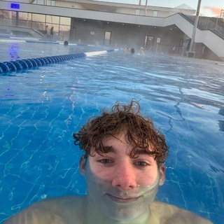 Telegram profile photo for πββοΈπ΄