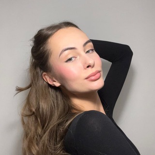 Telegram profile photo for reina