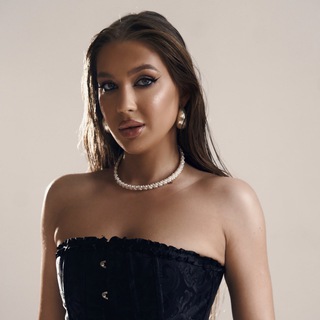 Telegram profile photo for Alina 🛸 Про соединение с собой 🩷