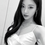 Telegram profile photo for polished-sidewalk-tiles: ♥ sparkle like spilled glitter. @🍋🟩 breezes (&.) hair playful giggles against glass walls. 🐩🩷