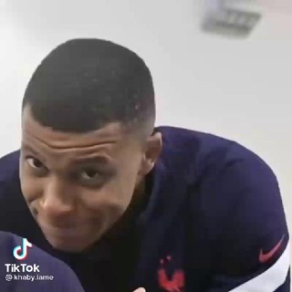 Telegram profile photo for MemesLand😂😂