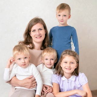 Telegram profile photo for Анна Данилова: дети, театры, книги