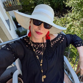 Telegram profile photo for Uta Ogilvie